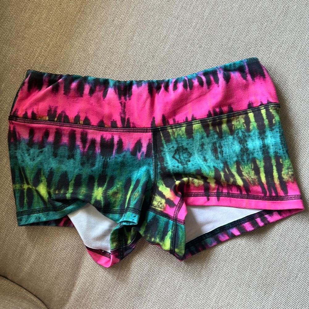 Fleo Shorts